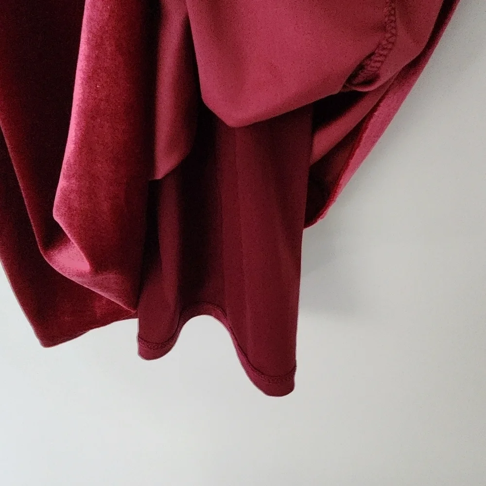 White House Black Market Burgundy Halter Velvet Dress Size 00 - Picture 3 of 8